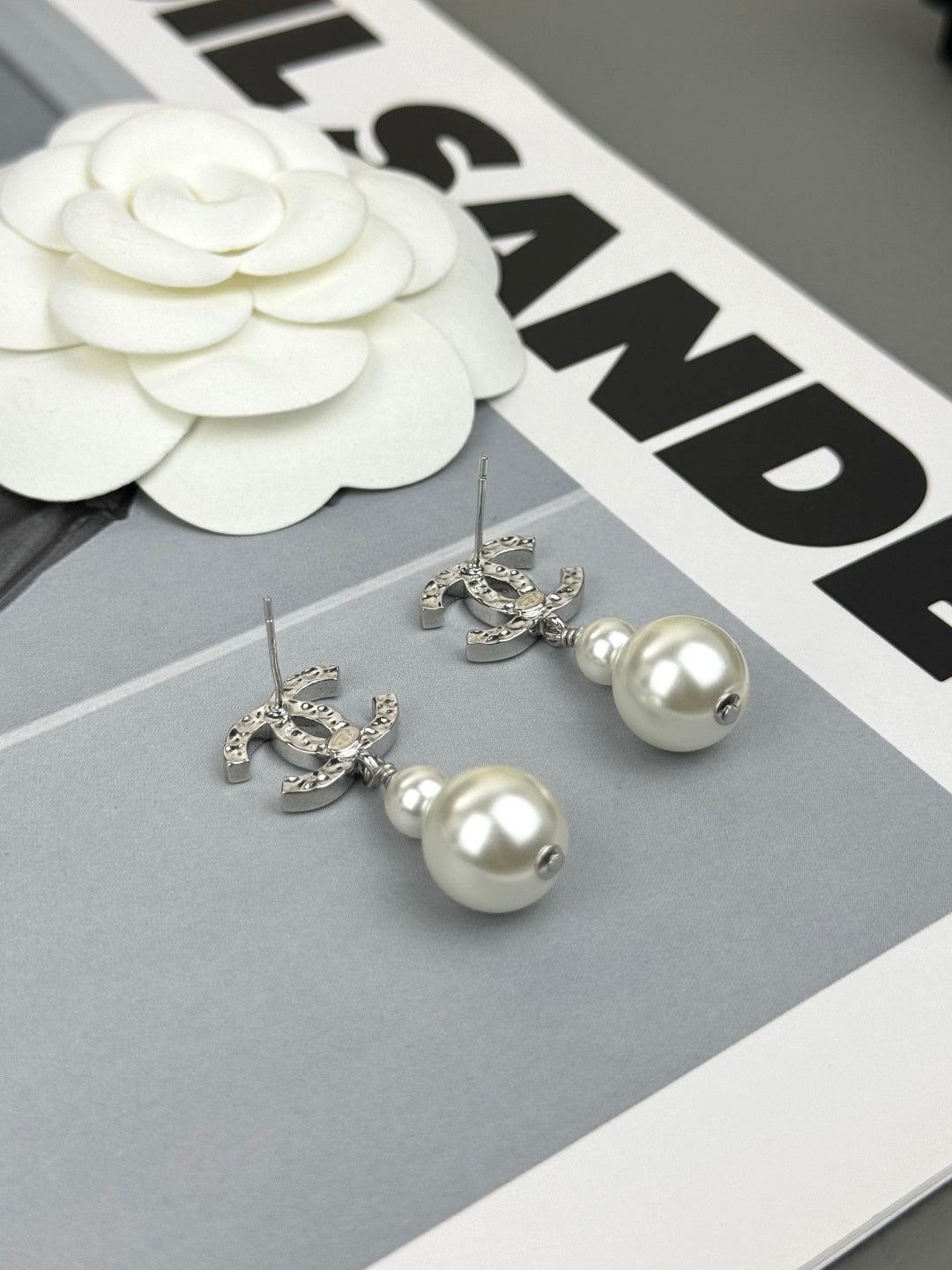Double-C Emblem Pearl-Detail Statement Earrings – Pearl Detail – Design 025 main product view