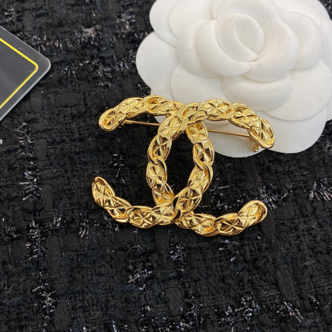 Signature Emblem Brooch in Polished Metal-Tone – Design 057 main product view