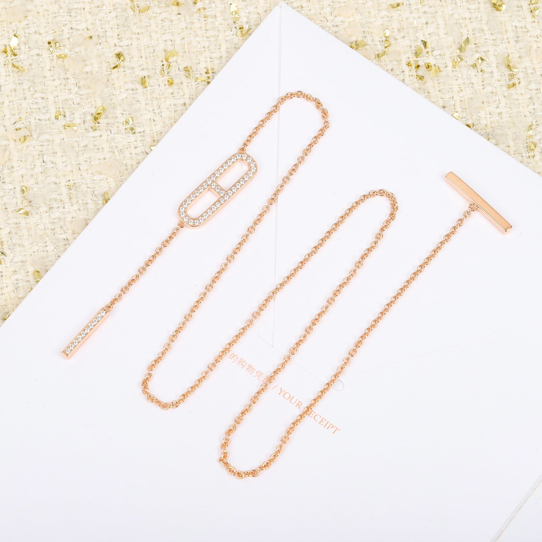 Toggle Pendant Necklace in Polished Metal-Tone – Toggle Detail – Design 028 detail view