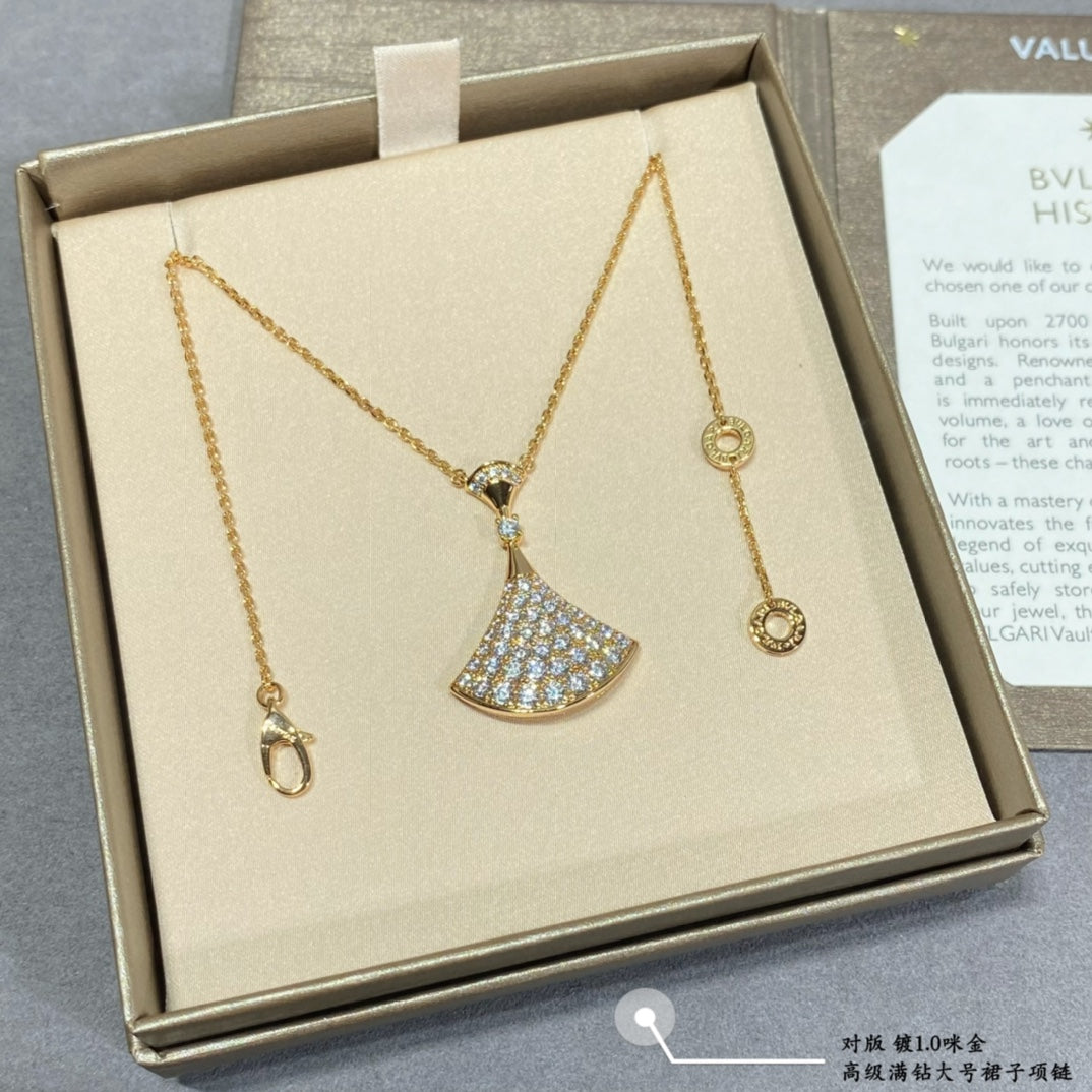 Fan Pendant Necklace in Polished Metal-Tone – Fan Detail styled product view