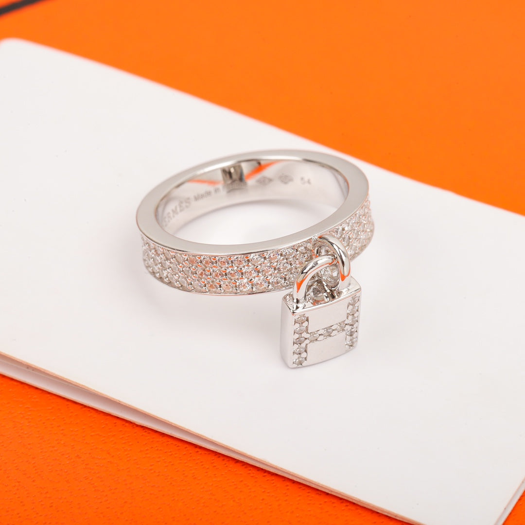 Signature Emblem Statement Ring in Gold-Tone – Red Detail – Design 002 close-up detail