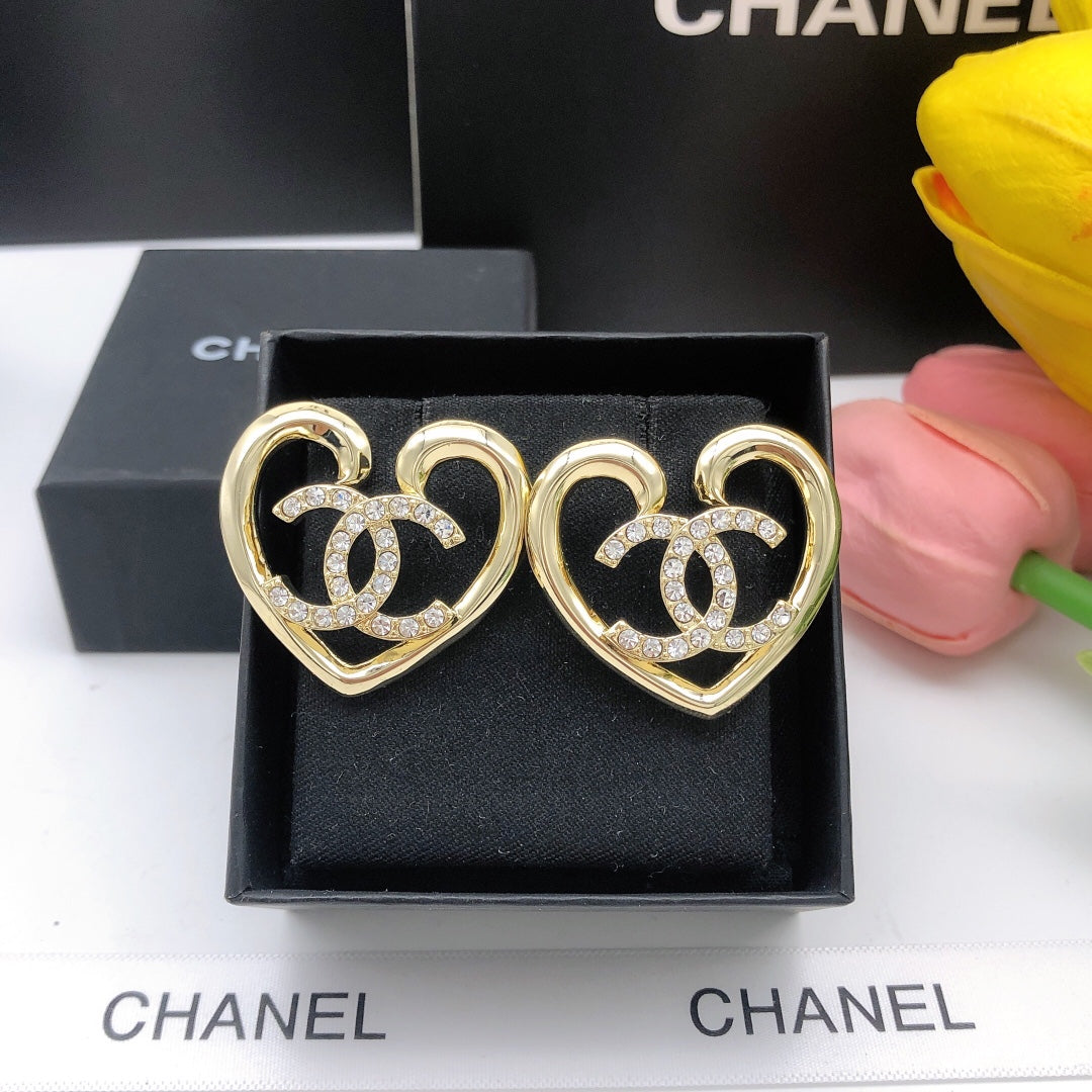 Heart Crystal-Accent Statement Earrings – Heart Detail – Design 002 side detail
