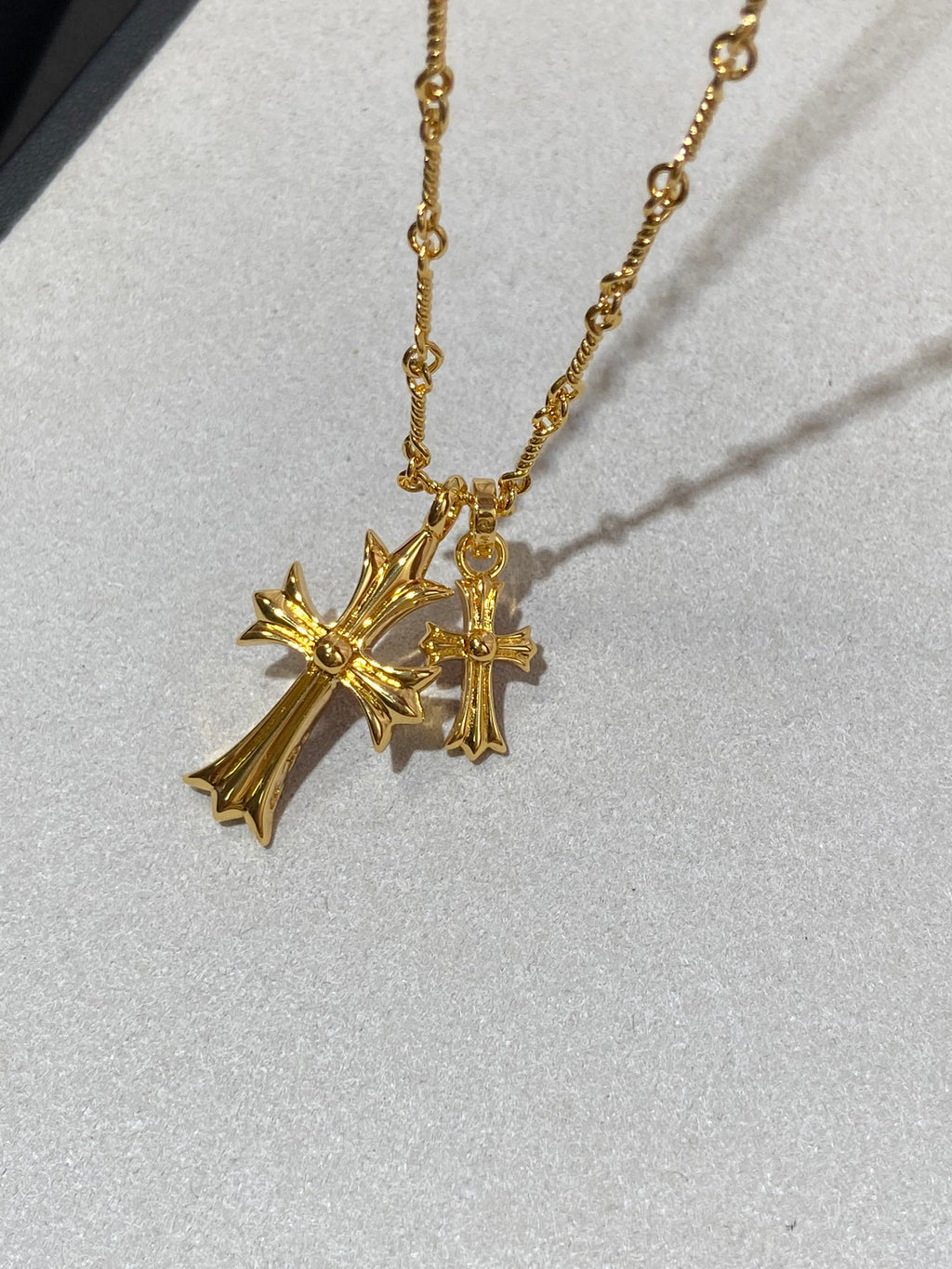 Double Cross Pendant Necklace in Metal-Tone – Design 03 detail view