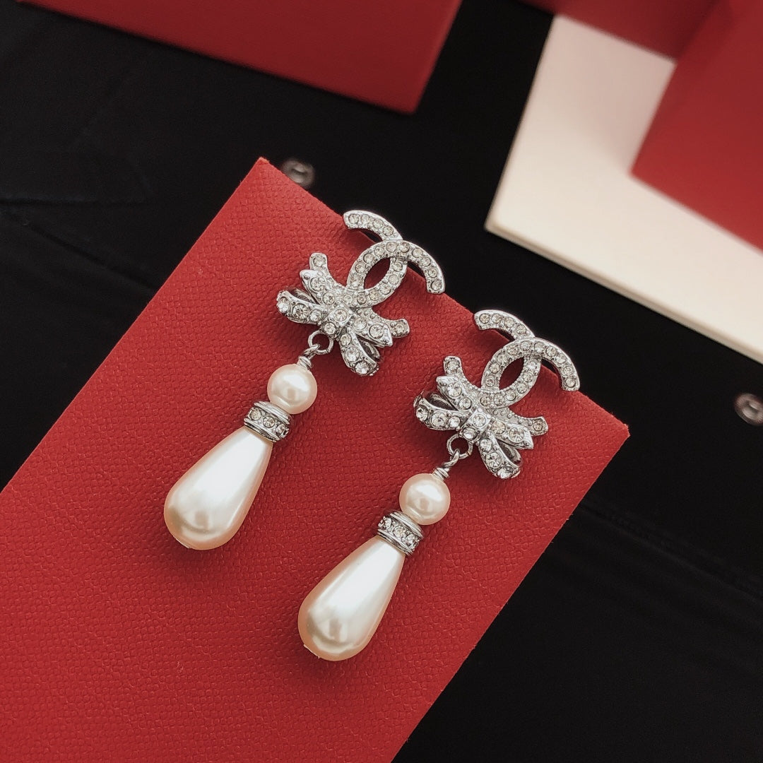 Bow Stud Earrings in Gold-Tone – Design 002 front product view