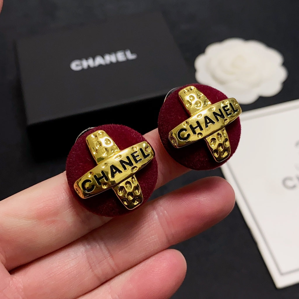 Letter Stud Earrings in Polished Metal-Tone – Red Detail side detail