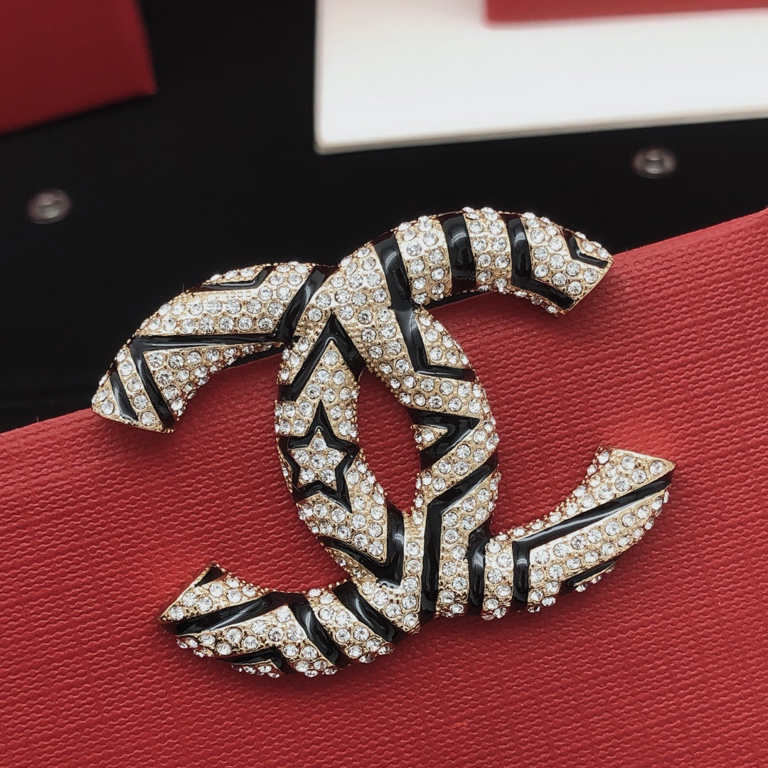 Star Brooch in Gold-Tone main product view