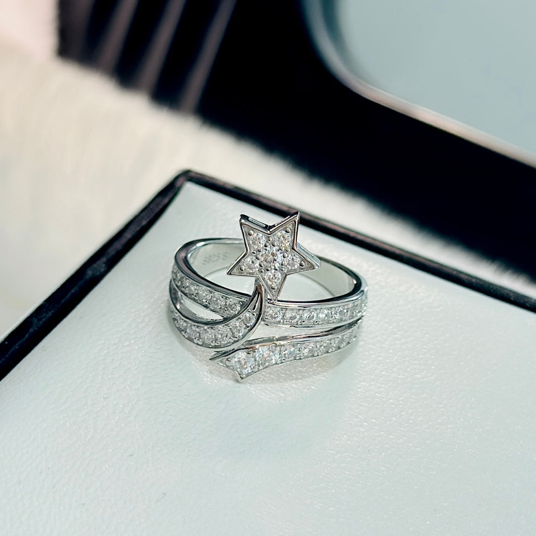 Signature Emblem Statement Ring in Gold-Tone – Design 001 front product view