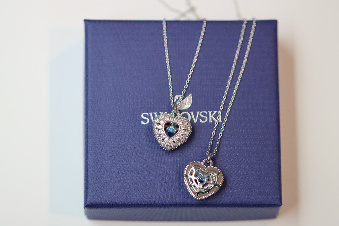 Heart Collarbone Necklace in Polished Metal-Tone side detail