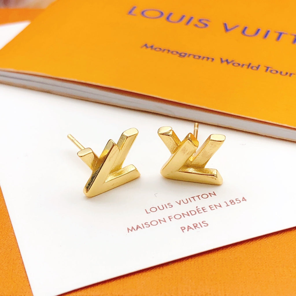 Geometric Emblem Stud Earrings in Gold-Tone – Design 030 detail view