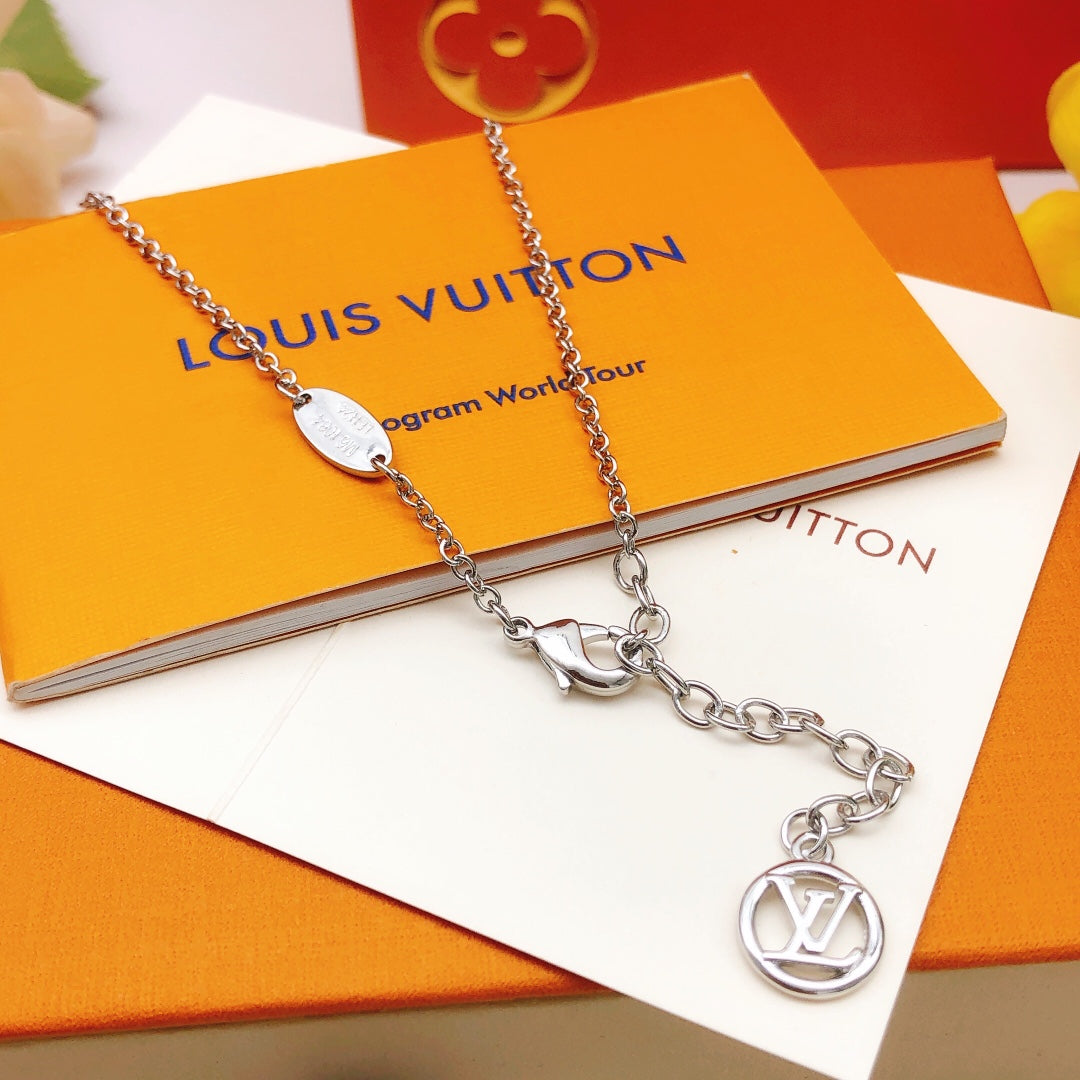 Heart Pendant Necklace in Gold-Tone – Design 005 front product view
