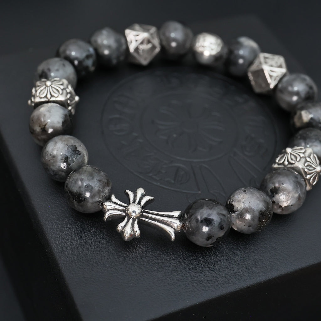 Gothic Emblem Beaded Bracelet in Antique Silver-Tone – Design 07 side detail