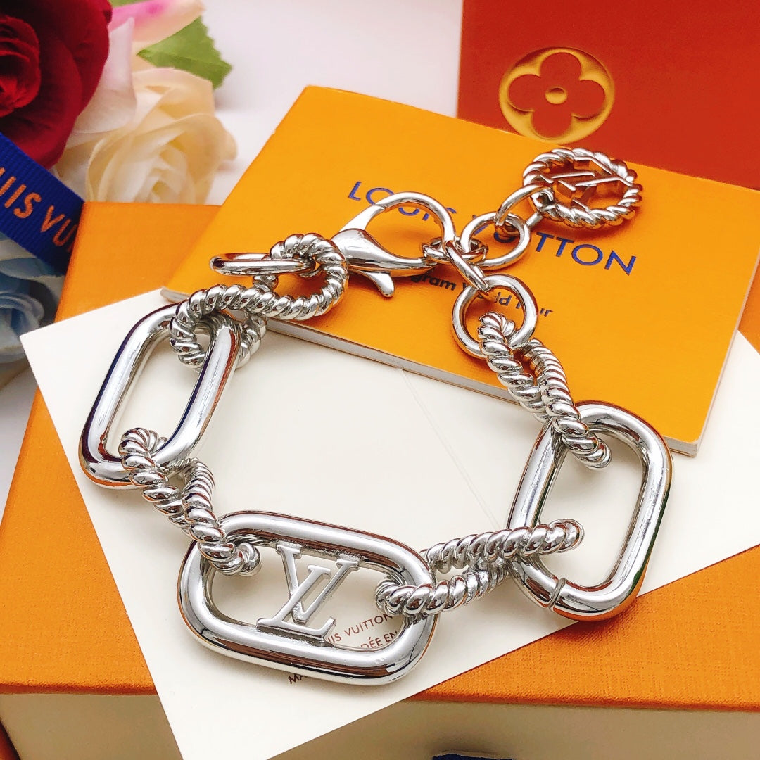 Twist Bracelet in Silver-Tone detail view