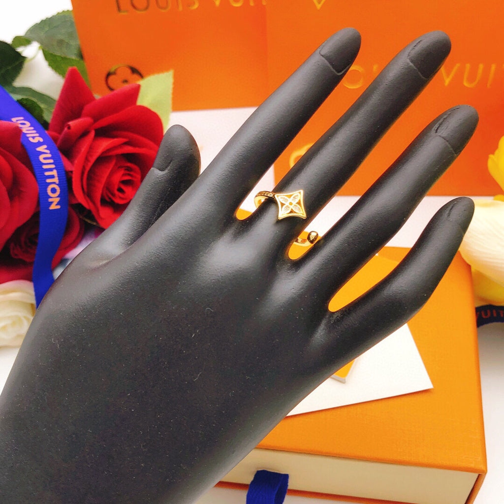 Geometric Emblem Statement Ring in Gold-Tone – Design 009 main product view