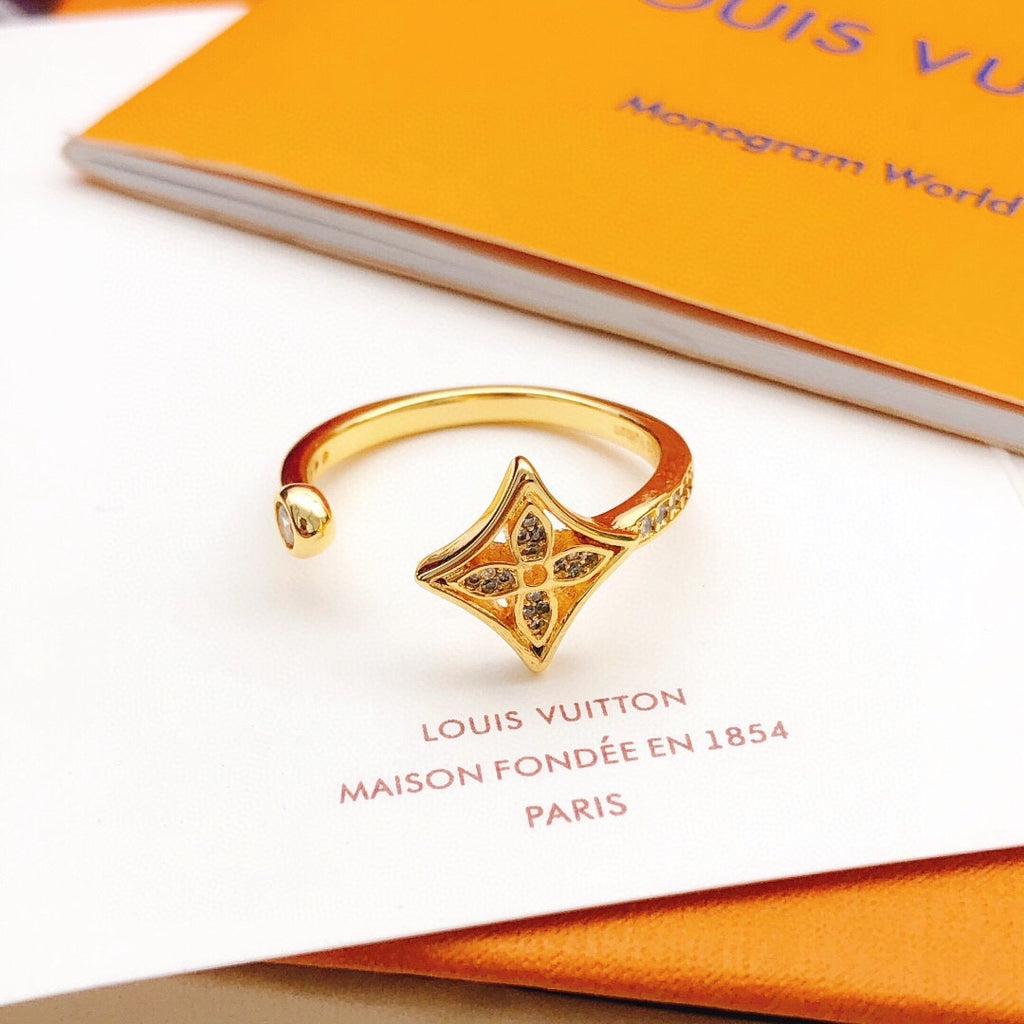 Geometric Emblem Statement Ring in Gold-Tone – Design 009 main product view