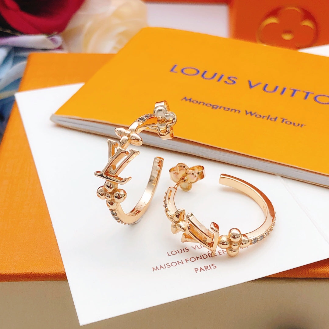 Geometric Emblem Statement Earrings in Rose-Gold-Tone – Rose Gold Detail – Design 002 side detail