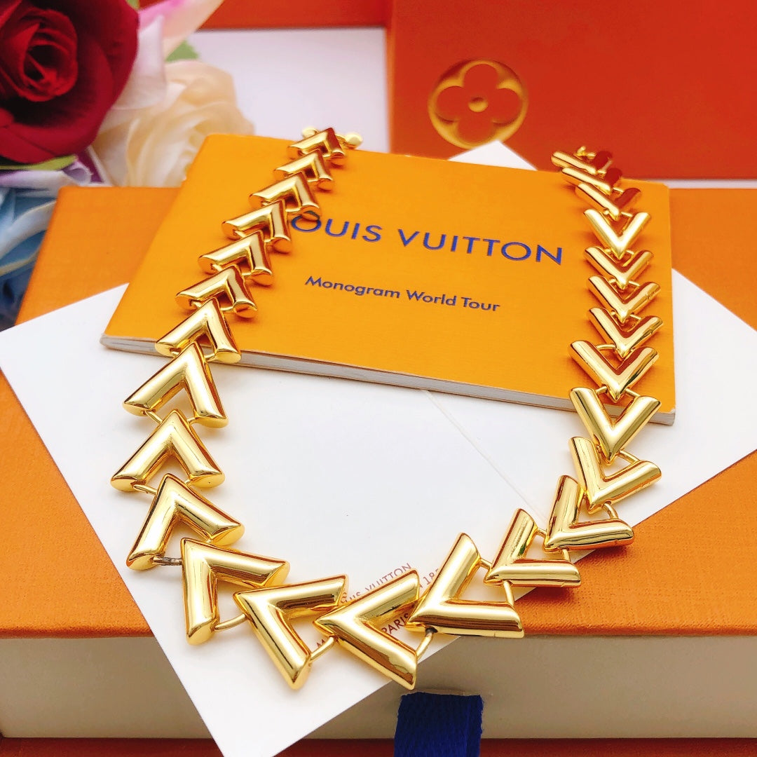 Geometric Emblem Pendant Necklace in Gold-Tone – Design 029 detail view