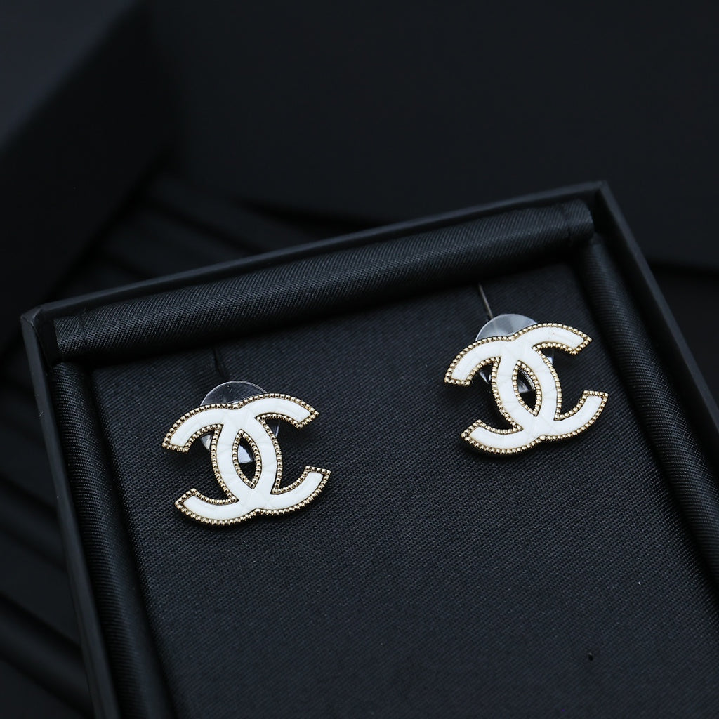 Double-C Emblem Stud Earrings in Polished Metal-Tone – Design 202 side detail
