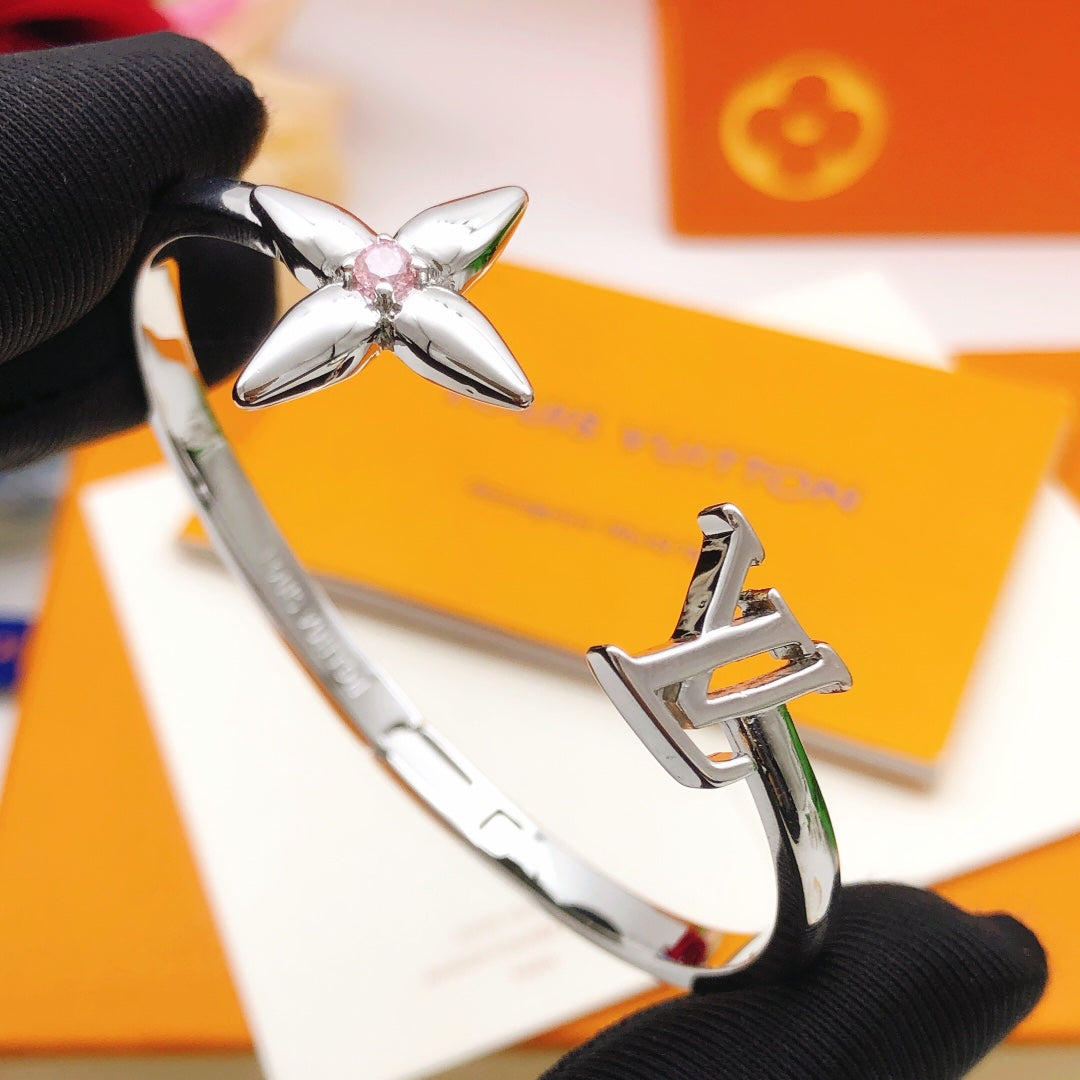 Geometric Emblem Bangle in Gold-Tone – Design 011 front product view