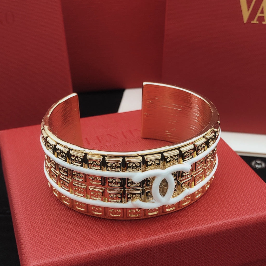 Signature Emblem Bangle in Gold-Tone – White Detail styled product view