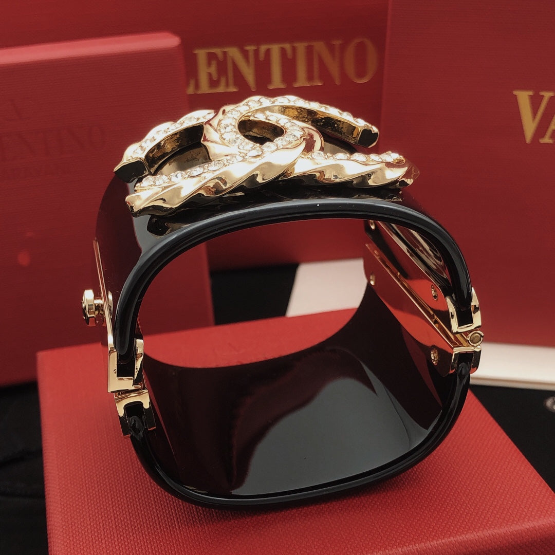 Signature Emblem Bangle in Gold-Tone – Black Detail – Design 003 side detail