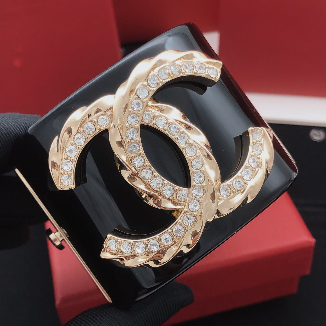 Signature Emblem Bangle in Gold-Tone – Black Detail – Design 003 main product view