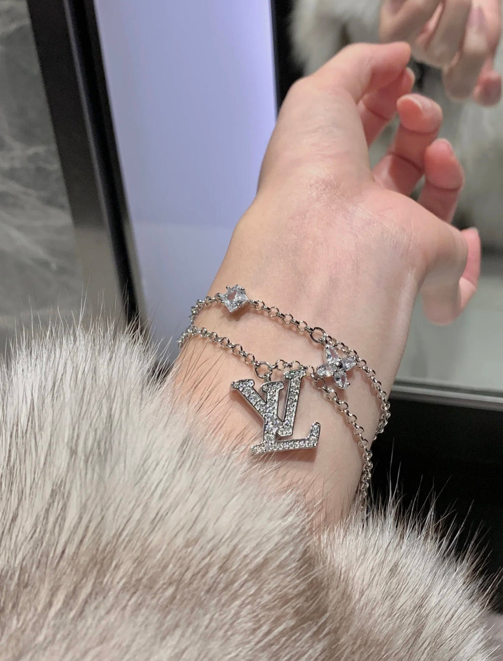 Geometric Emblem Bracelet in Silver-Tone – Silver Detail – Design 006 main product view