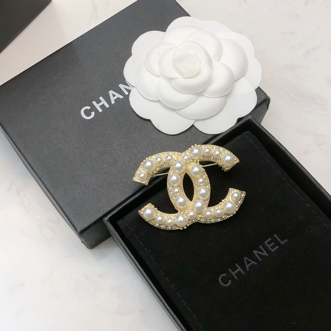 Signature Emblem Brooch in Polished Metal-Tone – Design 038 main product view