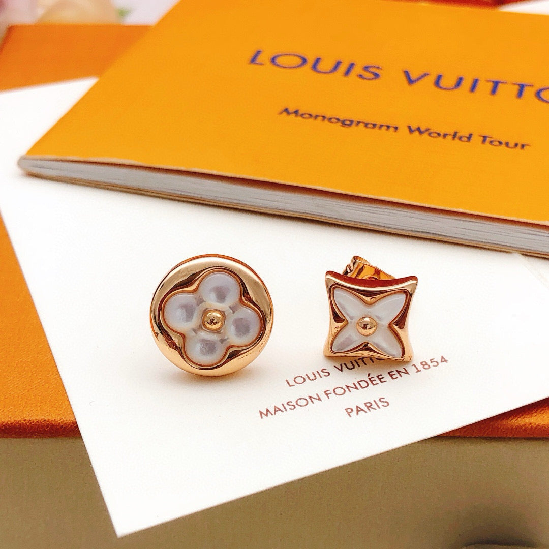 Geometric Emblem Stud Earrings in Gold-Tone – Design 018 main product view