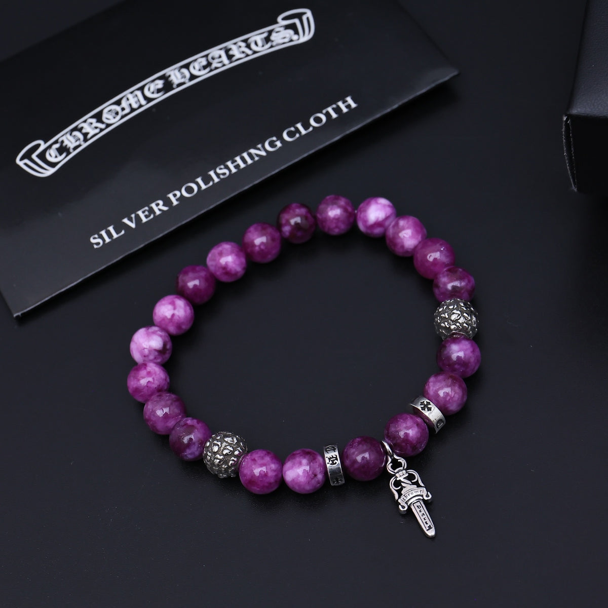 Gothic Emblem Beaded Bracelet in Antique Silver-Tone – Design 04 detail view