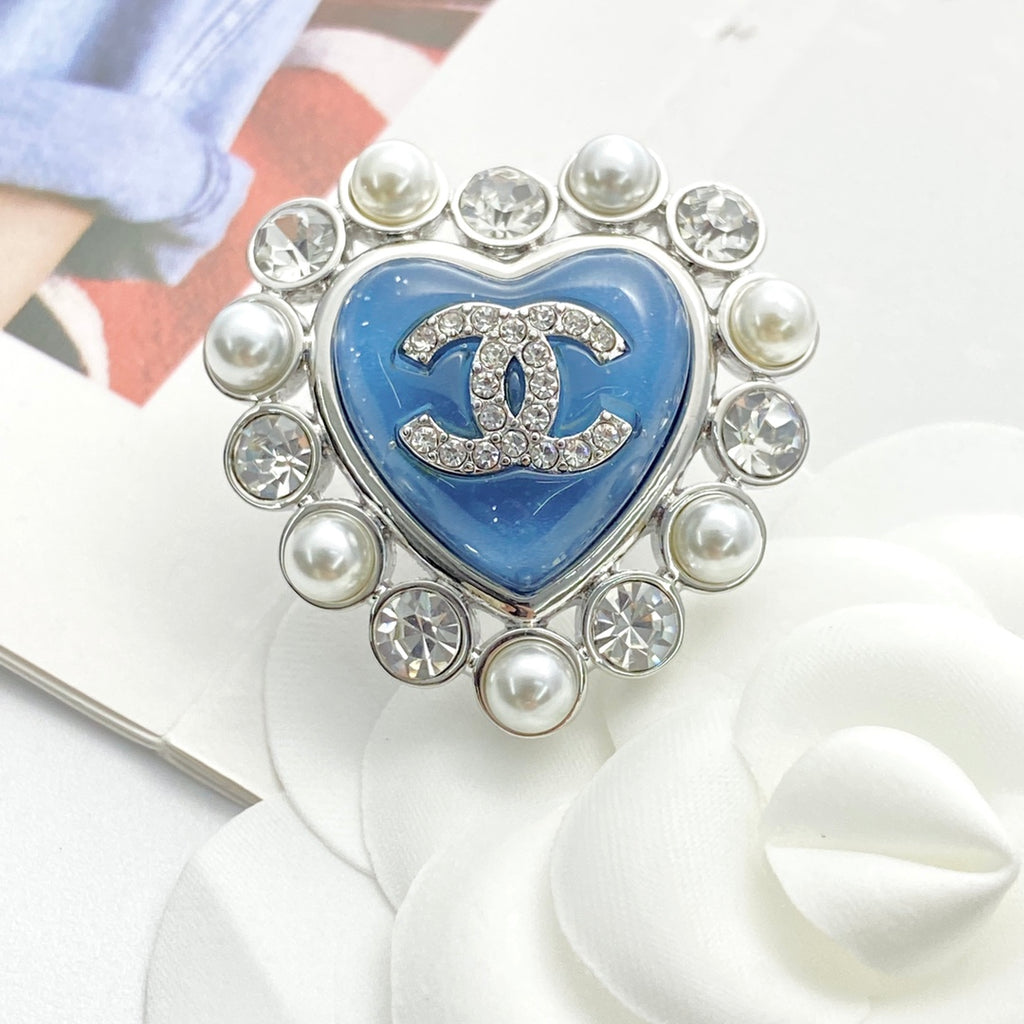 Double-C Emblem Brooch in Polished Metal-Tone – Pearl Detail – Design 009 main product view