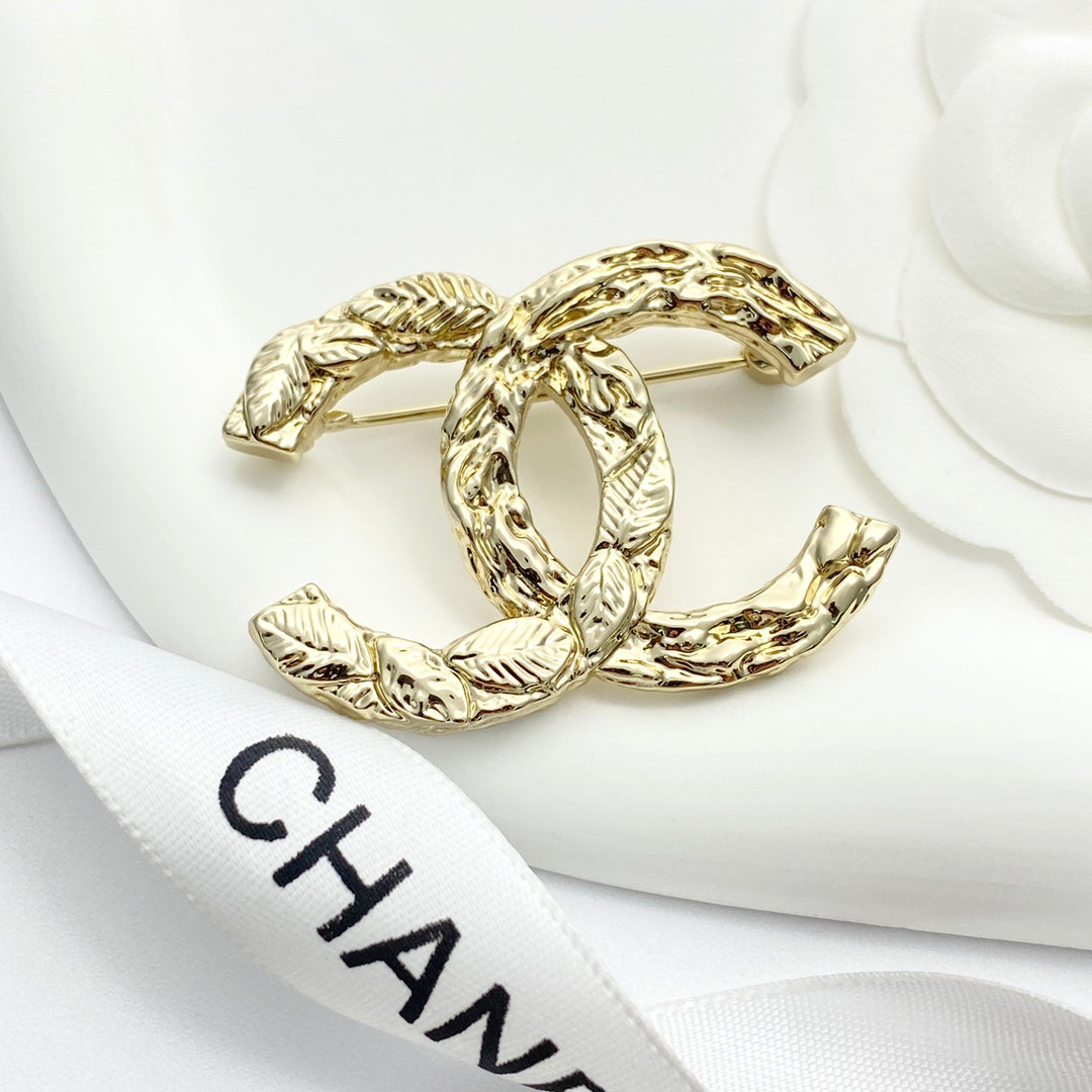 Double-C Emblem Brooch in Polished Metal-Tone – Design 064 main product view