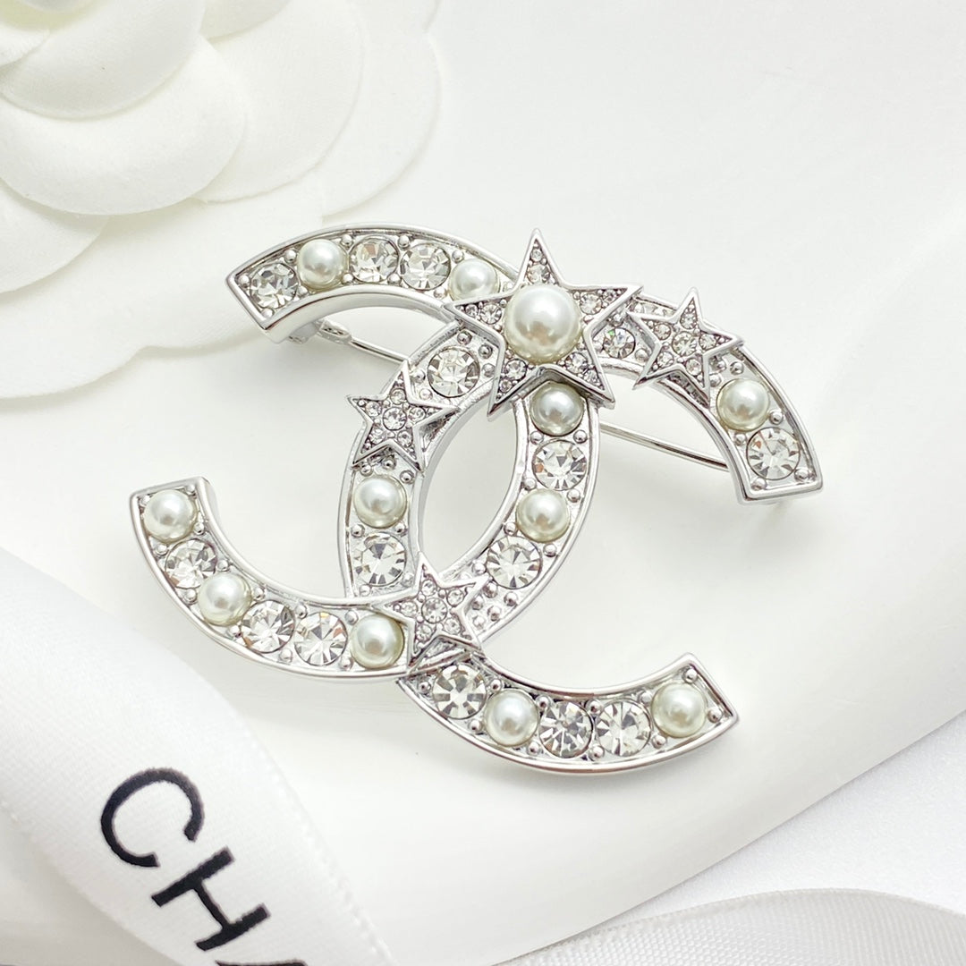 Double-C Emblem Brooch in Silver-Tone – Pearl Detail main product view