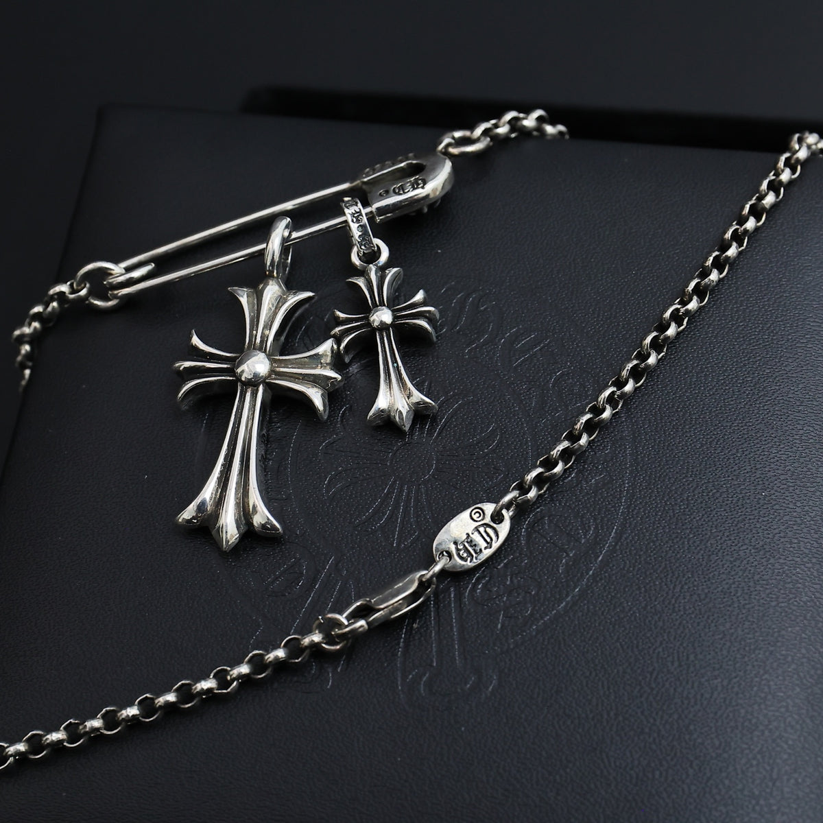 Gothic Emblem Pendant Necklace in Antique Silver-Tone – Design 04 close-up detail