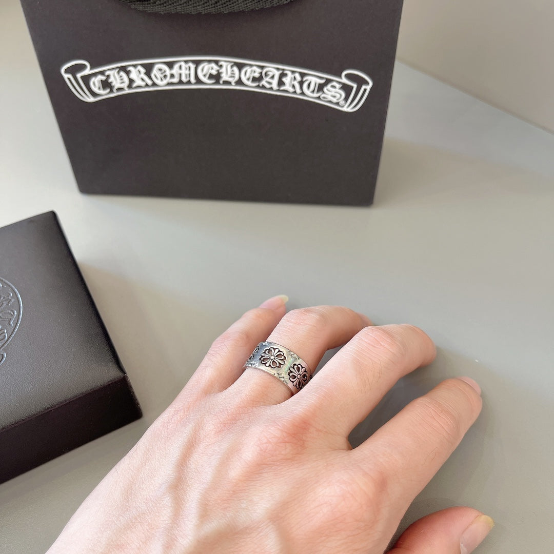 Gothic Emblem Statement Ring in Metal-Tone – Design 04 side detail