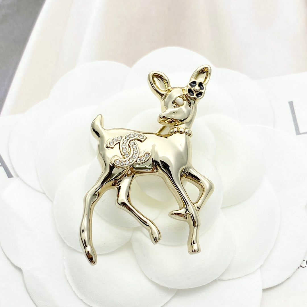 Camellia Brooch in Black-Tone main product view