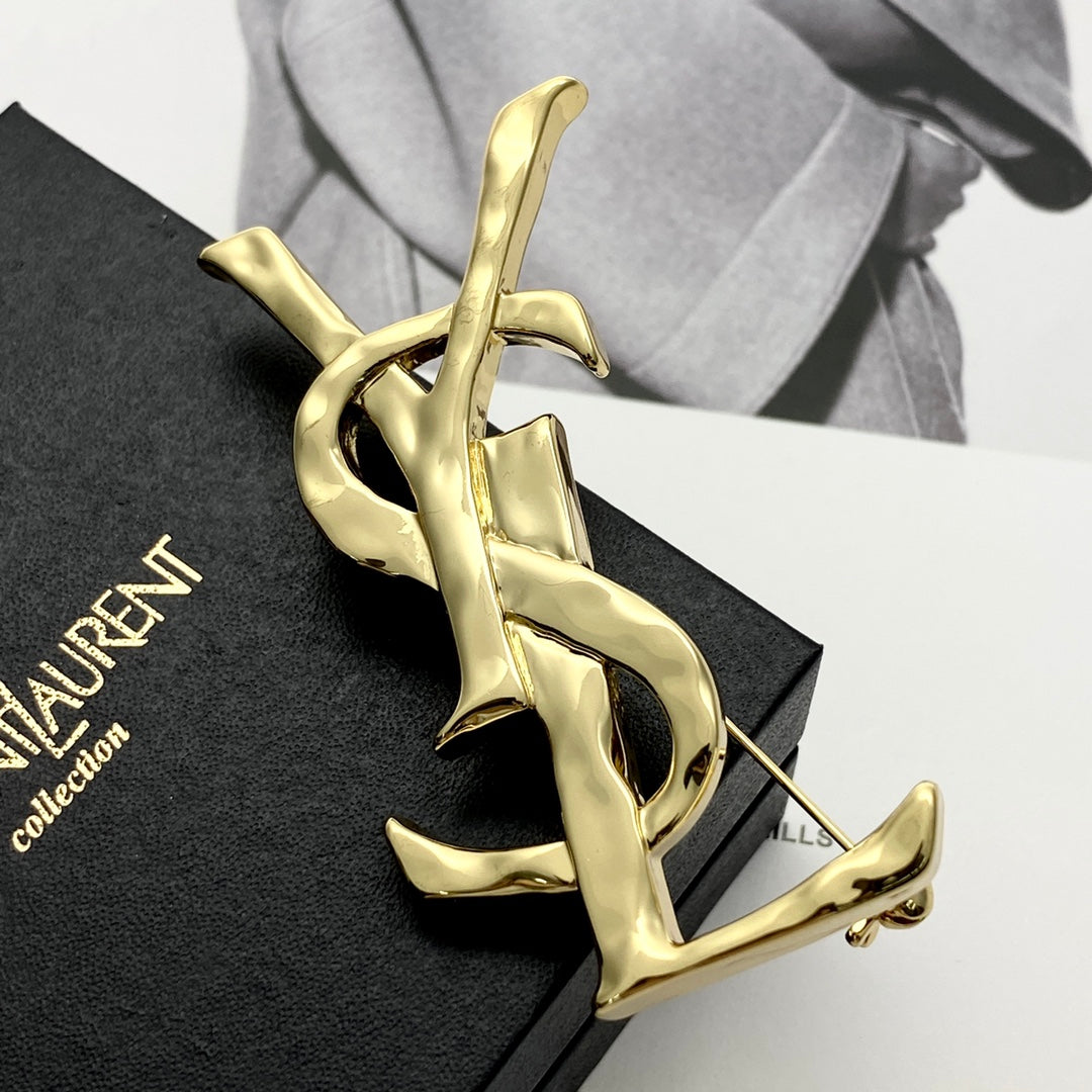 Geometric Emblem Brooch in Polished Metal-Tone – Design 012 main product view