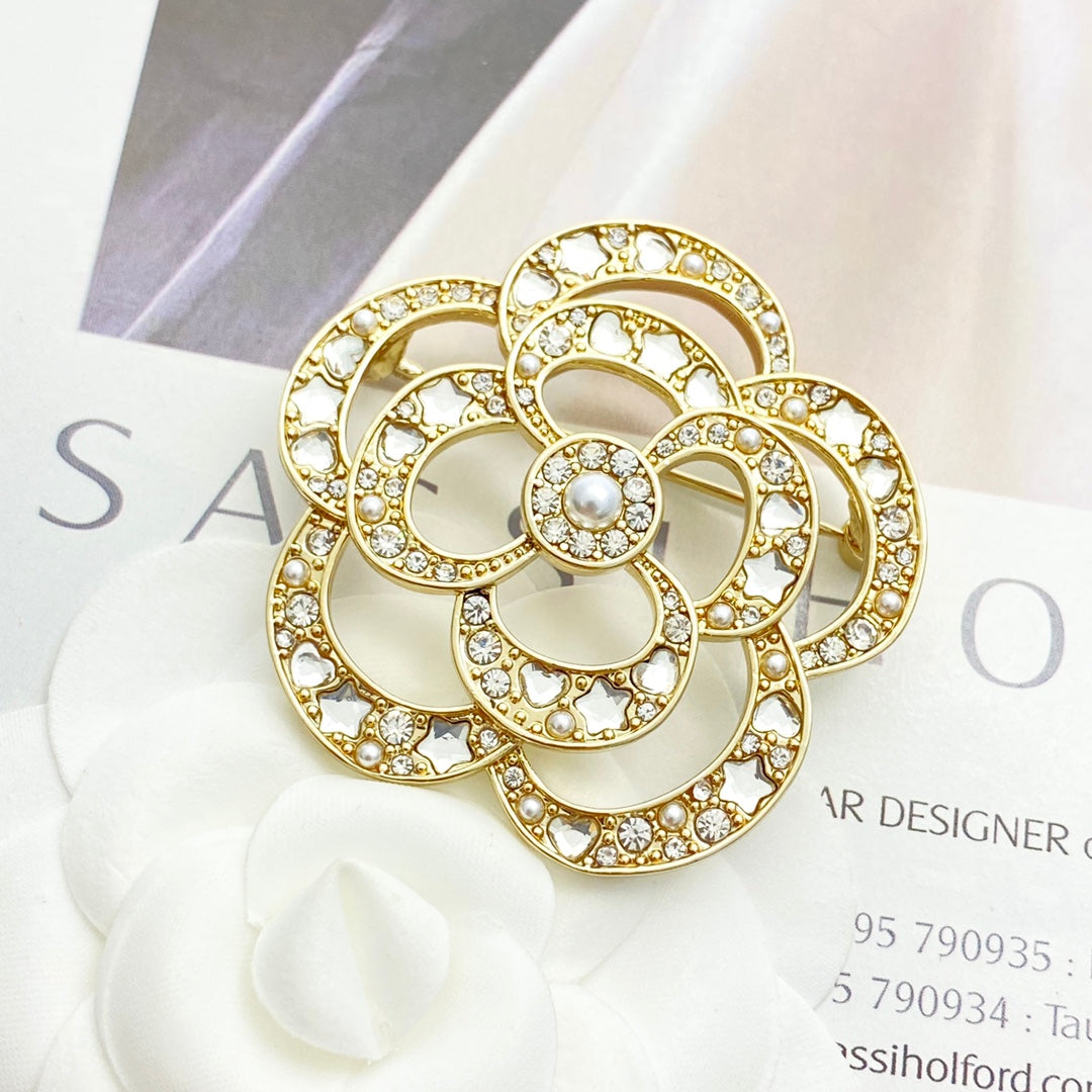 Camellia Brooch in Polished Metal-Tone – Pearl Detail front product view