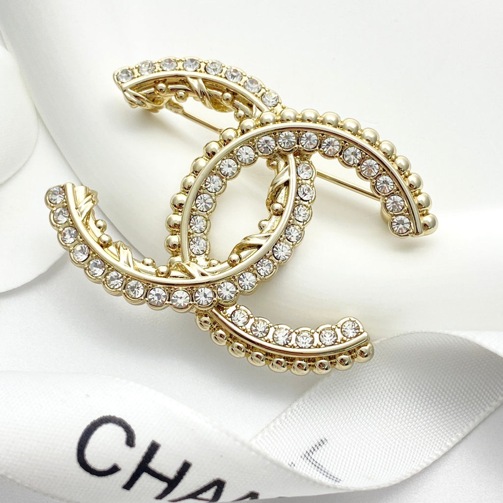 Double-C Emblem Brooch in Polished Metal-Tone – Design 062 front product view