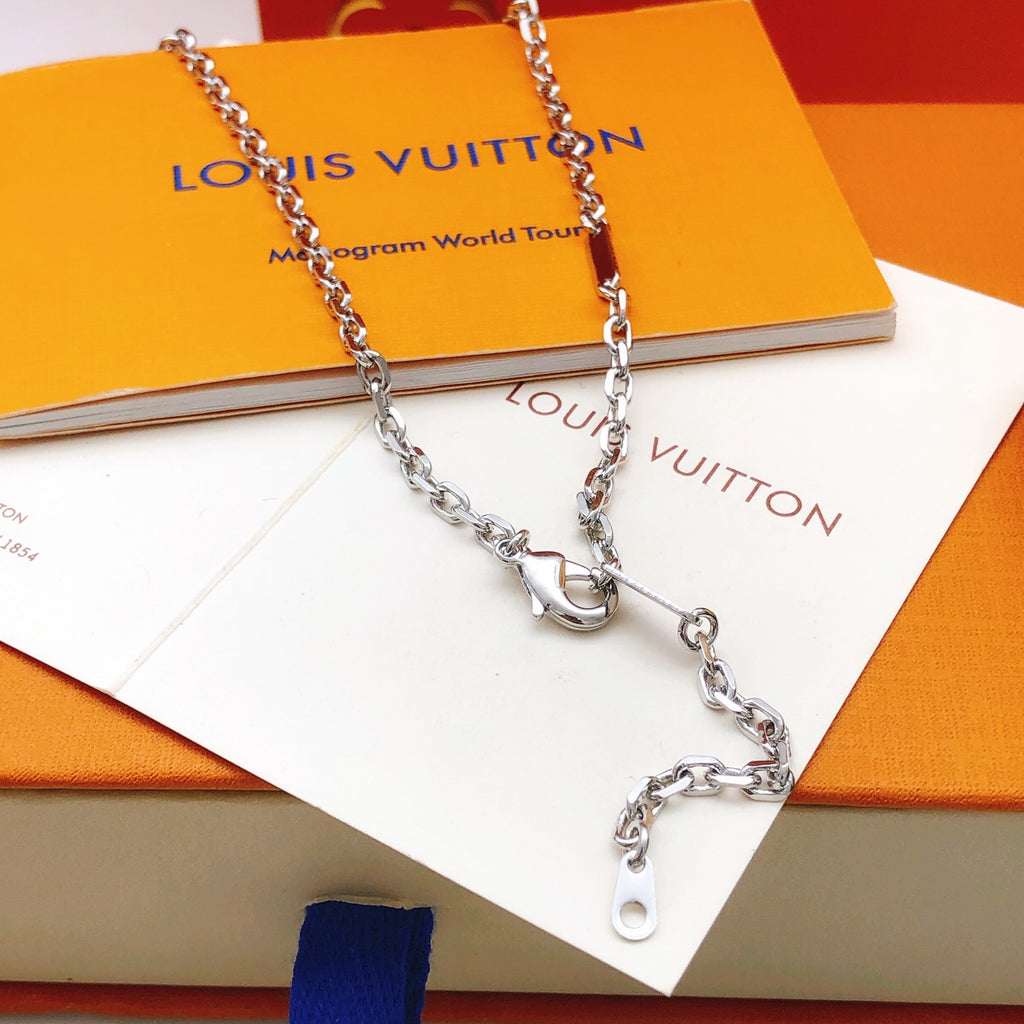 Geometric Emblem Pendant Necklace in Silver-Tone – Silver Detail – Design 005 detail view