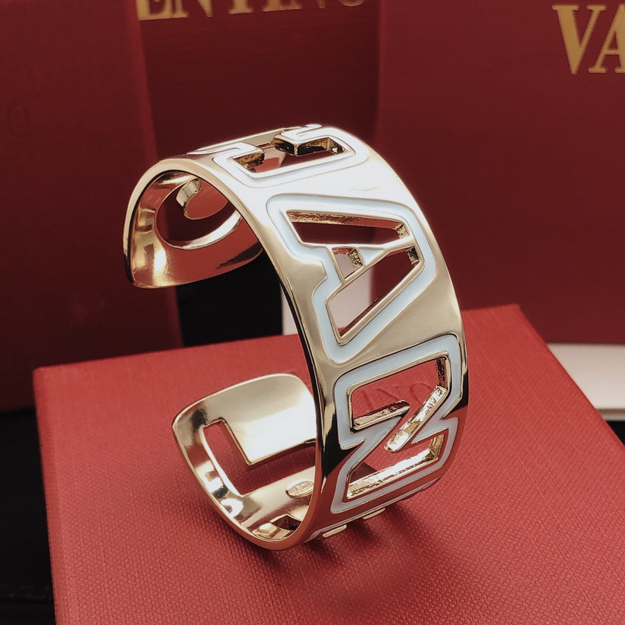 Signature Emblem Bangle in Gold-Tone – Design 021 main product view