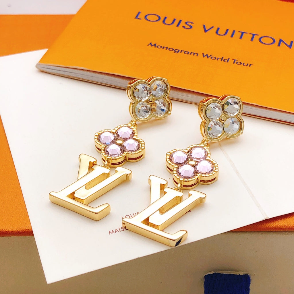 Floral Stud Earrings in Gold-Tone – Design 004 detail view