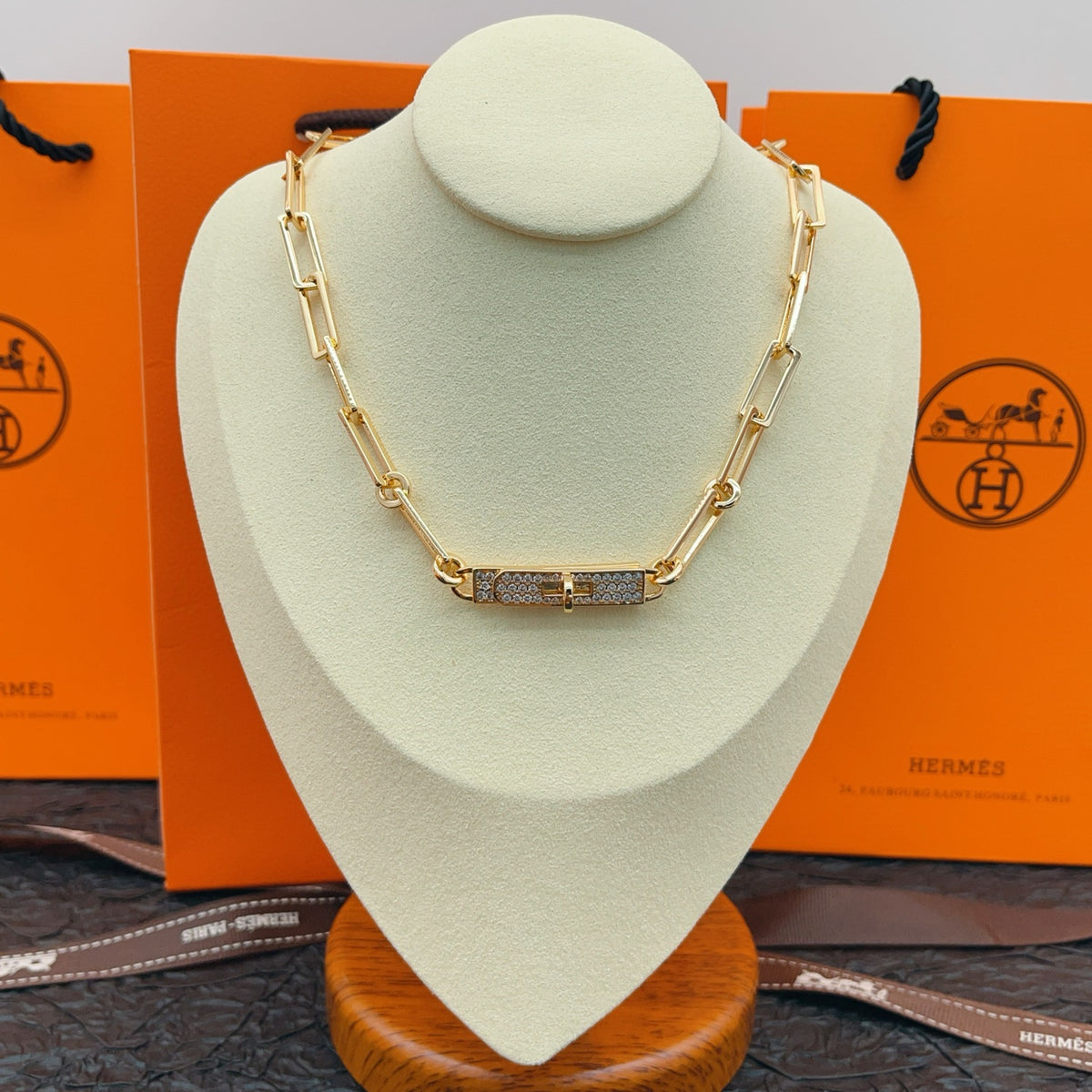 Toggle Pendant Necklace in Rose-Gold-Tone – Rose Gold Detail main product view