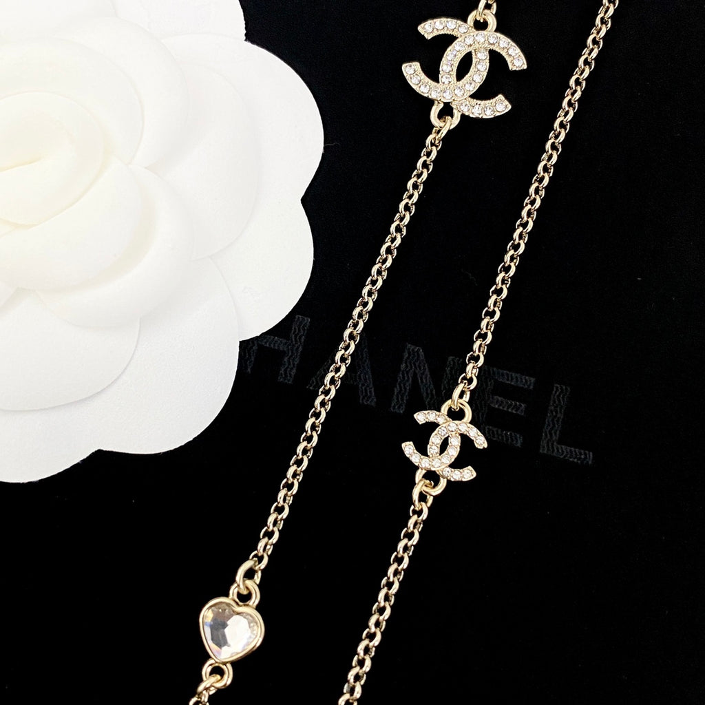 Double-C Emblem Pearl-Detail Pendant Necklace – Pearl Detail – Design 085 detail view
