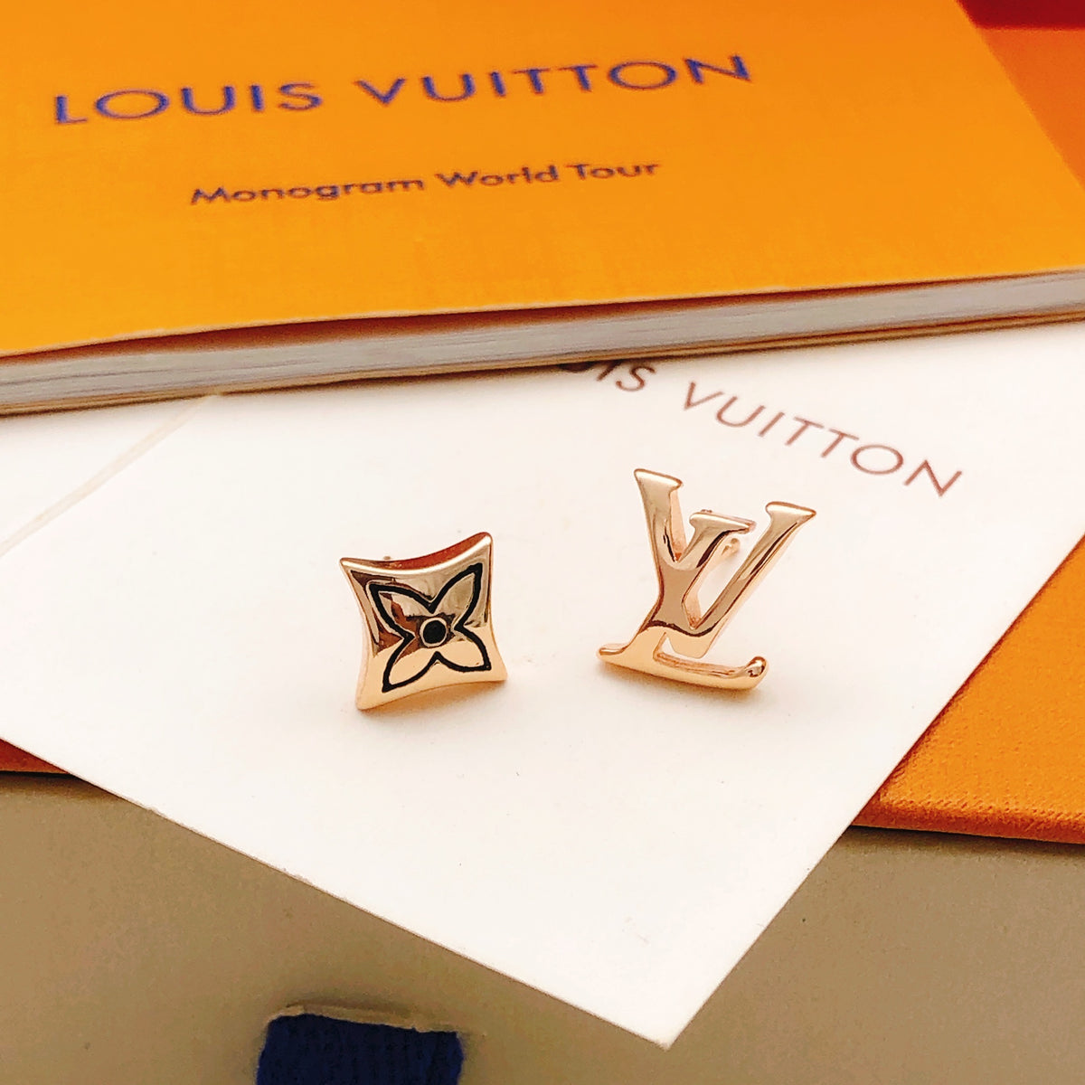 Geometric Emblem Stud Earrings in Rose-Gold-Tone – Rose Gold Detail – Design 007 detail view