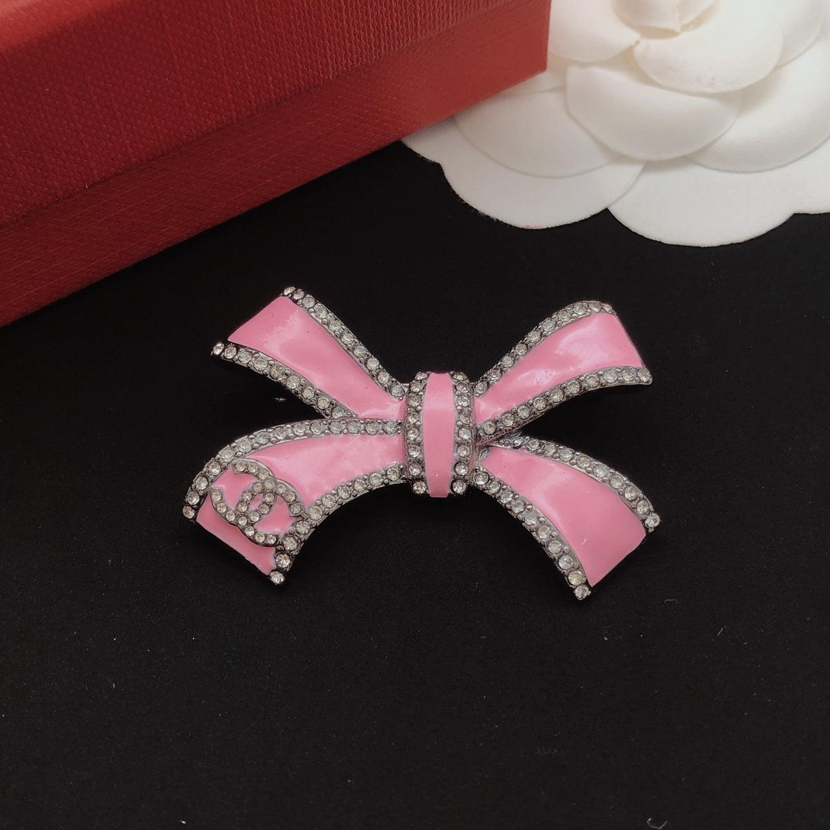 Bow Brooch in Gold-Tone – Pink Detail main product view