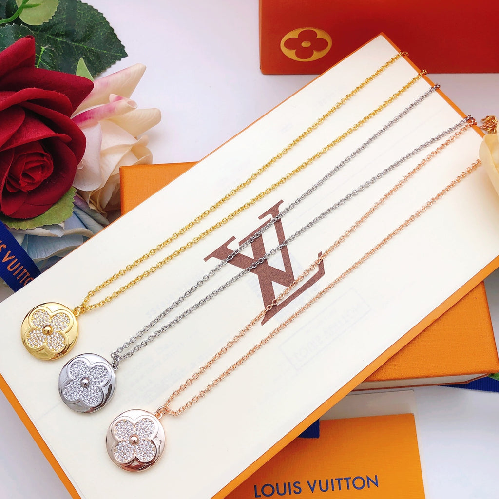 Round Pendant Necklace in Gold-Tone – Design 006 main product view