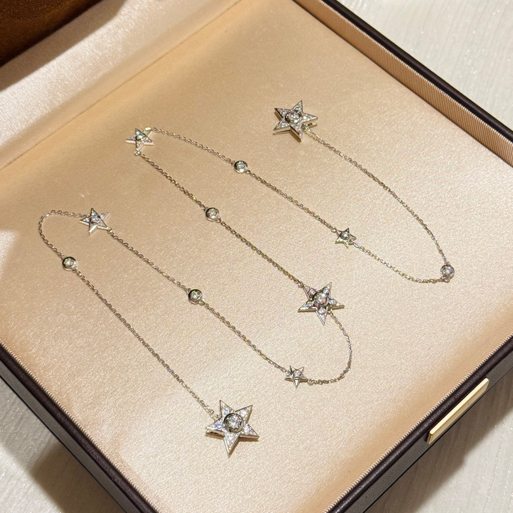 Star Pendant Necklace in Gold-Tone – Star Detail detail view