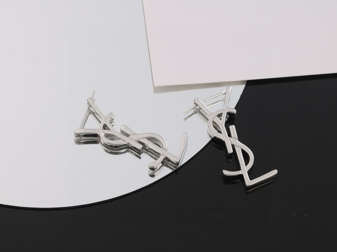 Geometric Emblem Stud Earrings in Gold-Tone – Design 004 close-up detail