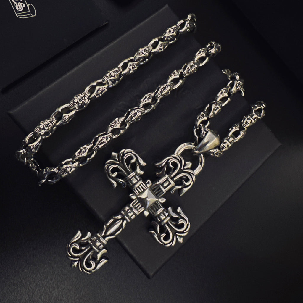 Cross Pendant Necklace in Antique Silver-Tone – Design 12 detail view