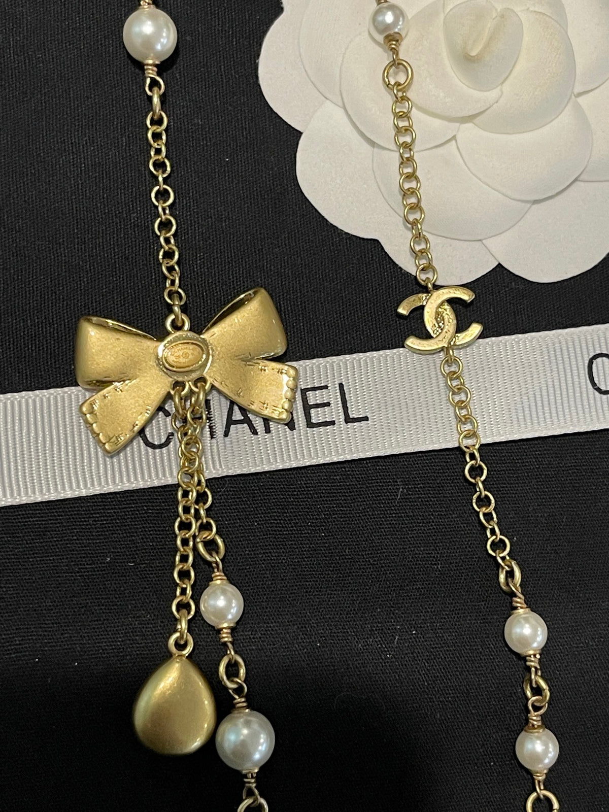 Bow Pearl-Detail Pendant Necklace – Pearl Detail – Design 007 styled product view